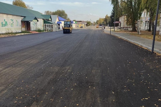 Гулять по обновленной пешеходной зоне в Неверкино можно в любое время года